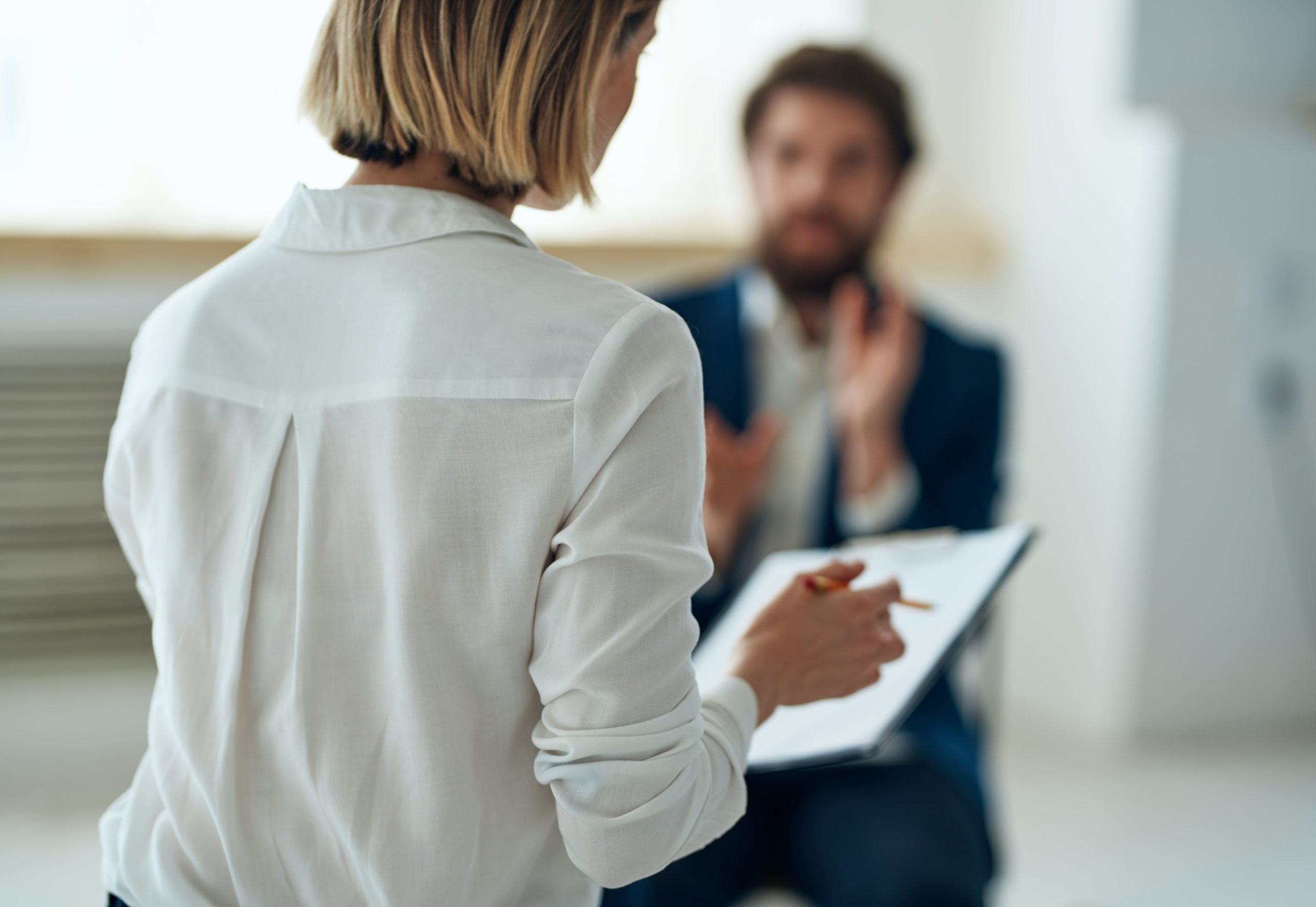 transtornos de personalidade são um grupo de doenças mentais em que os traços emocionais e comportamentais de uma pessoa